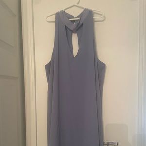 V neck opening dress